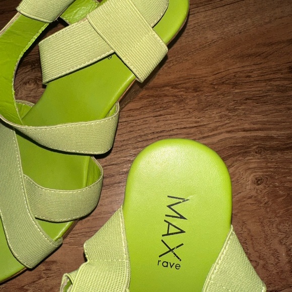 Y2K style Max Rave lime green wedges - Picture 3 of 4